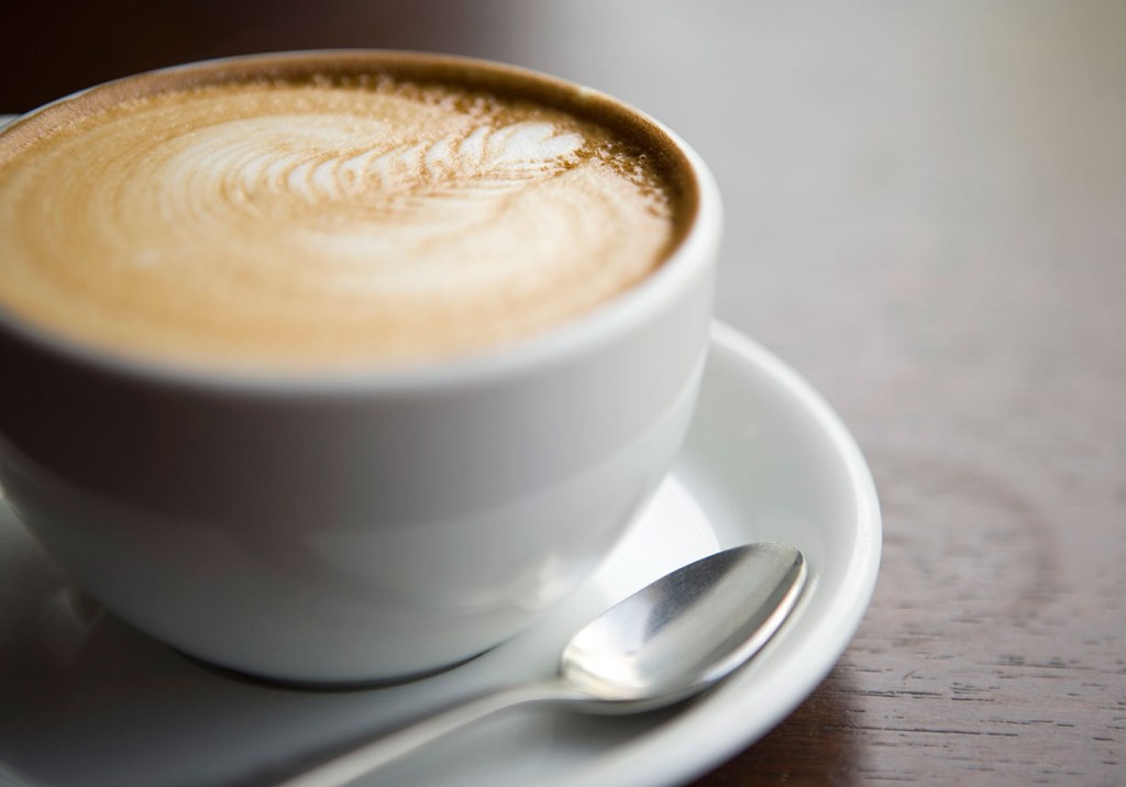 FogStock/Alin Dragulin/ Thinkstock/ Getty Images Energia imediata: 4 receitas leves e saudáveis que levam café