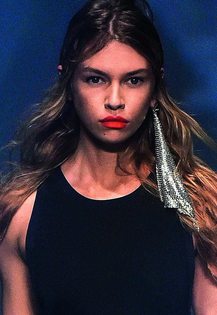 Tend&ecirc;ncias de make e cabelo para o ver&atilde;o 2017