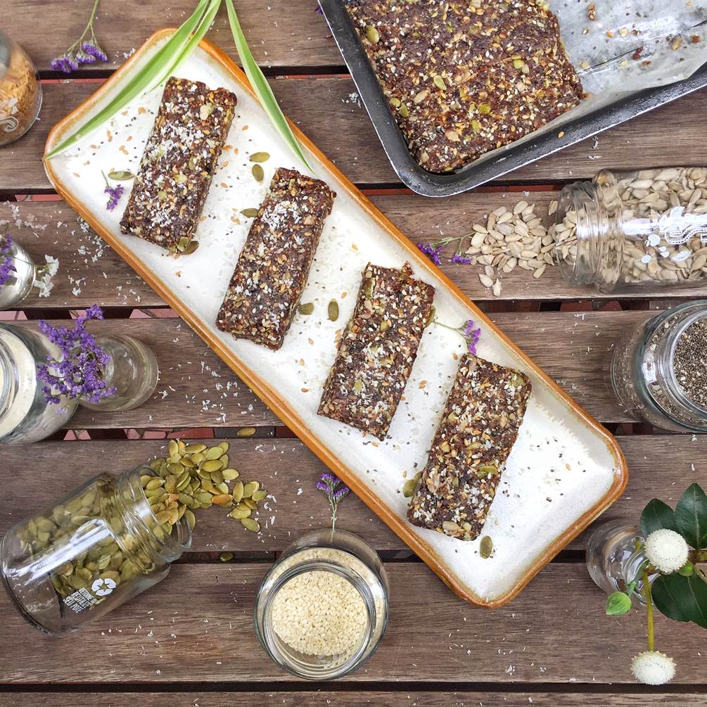 barrinhas-frutas-castanhas-sementes Como fazer uma barrinha caseira de frutas, castanhas e sementes