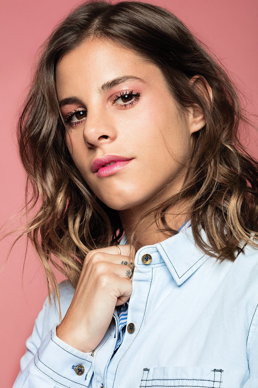 Aprenda a colocar o pink millennial no make com 4 influenciadoras