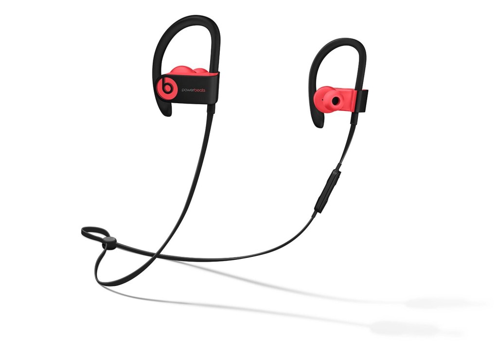 Testamos quatro fones de ouvido esportivos que não caem da orelha