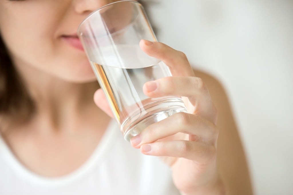 copo-de-agua 16 dicas (infalíveis) para emagrecer e não engordar nunca mais!