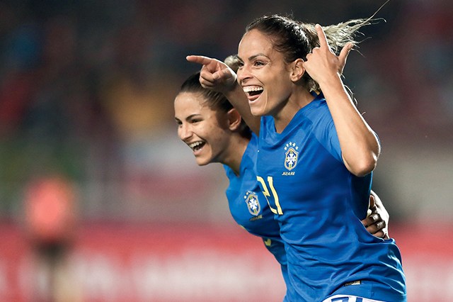 Mônica Hickmann A rotina fitness e os objetivos de 3 mulheres que vivem o mundo do futebol