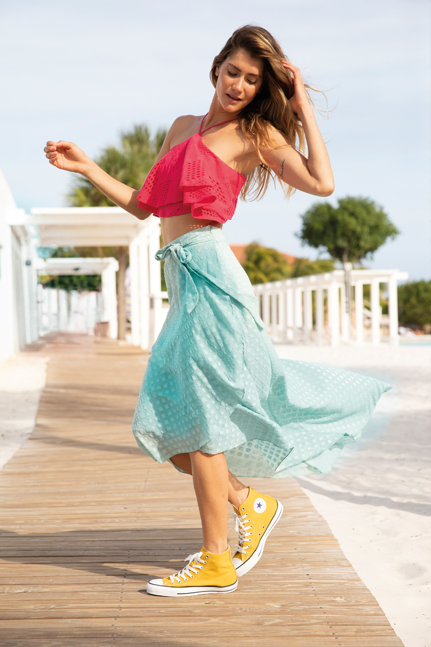 Ensaio e moda em curaçao 7 looks com tênis para curtir uma viagem com muito estilo e conforto