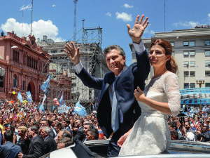 mauro_macri Internacional: América Latina Eleitores mudam os rumos políticos na Argentina e na Venezuela, parceiros do Brasil no continente
