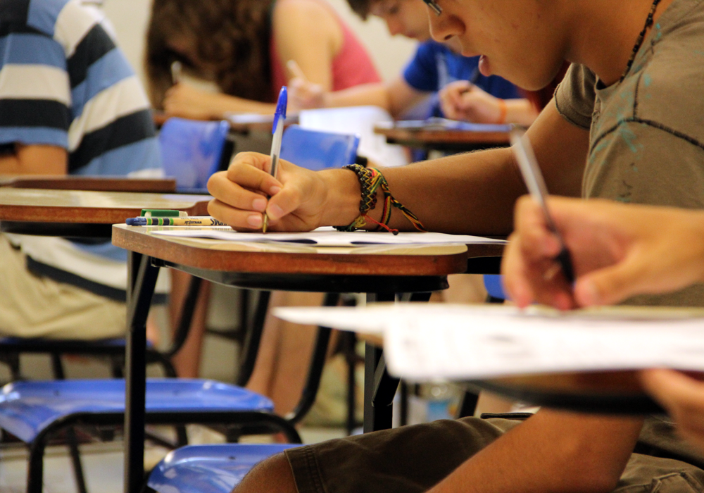 Além da USP, cinco universidades públicas aplicam vestibular neste domingo