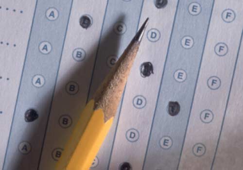 MEC divulga notas m&aacute;ximas e m&iacute;nimas do Enem 2011