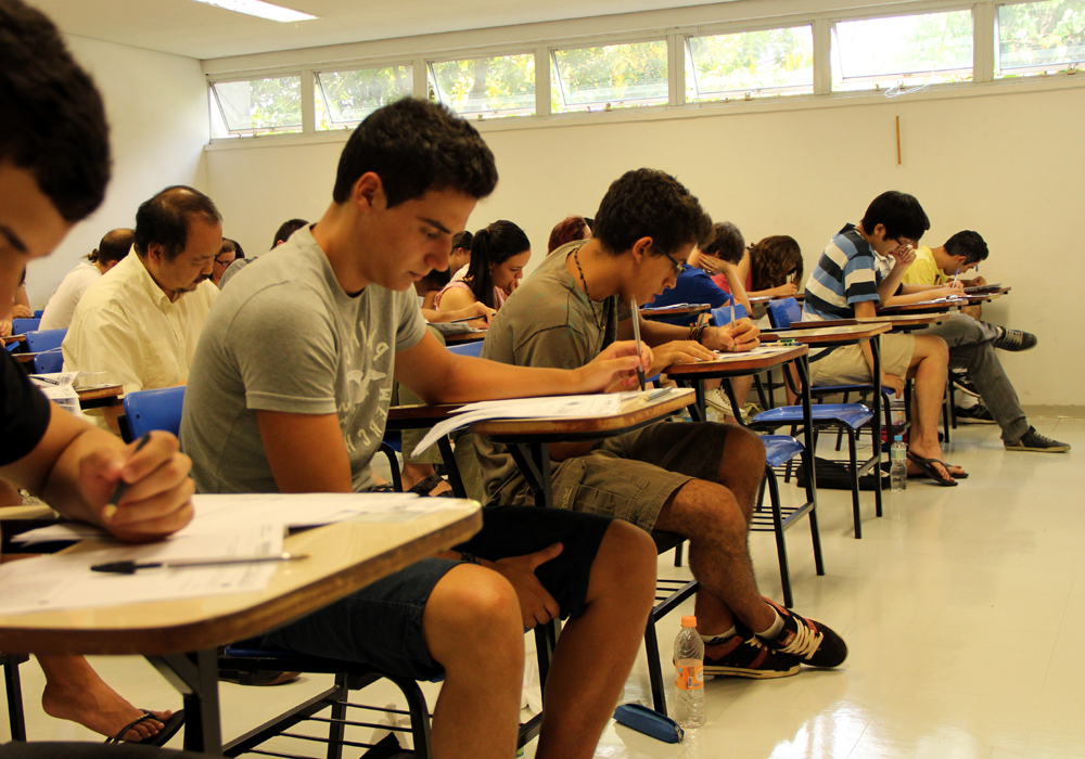UERJ e UDESC publicam locais de prova