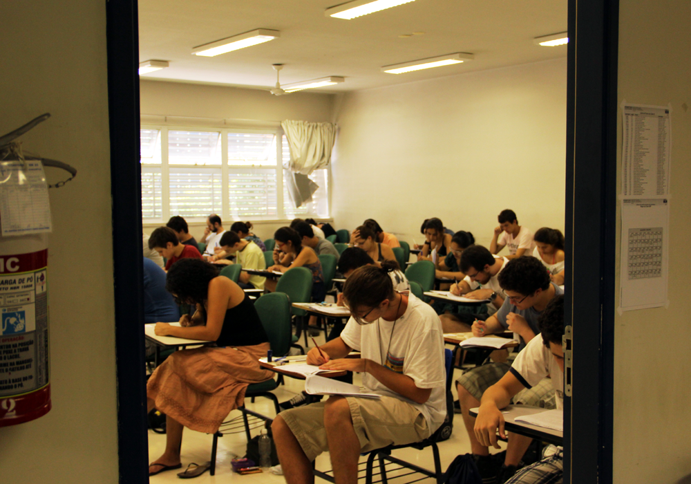 Inscrições para o 3º Vestibular 2014 da Unimontes serão encerradas nesta segunda-feira (12)