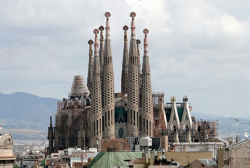 Antoni Gaudí e a comunidade autônoma da Catalunha