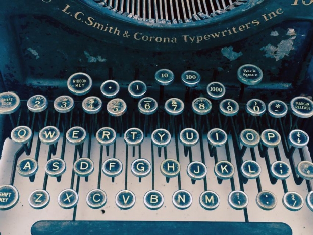 Os tempos mudaram e a máquina de escrever não faz mais parte da vida dos secretários executivos (Créditos: Morgue File)