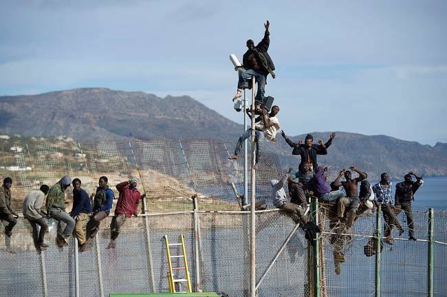 Muros de Ceuta e Melilla - Brasil Escola