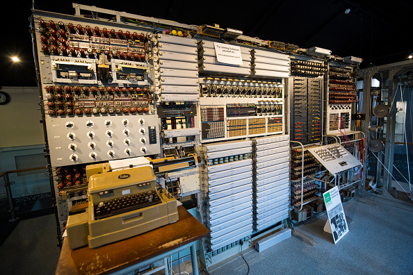 Supercomputador utilizado na II Guerra Da Arpanet ao Facebook: uma breve história da internet