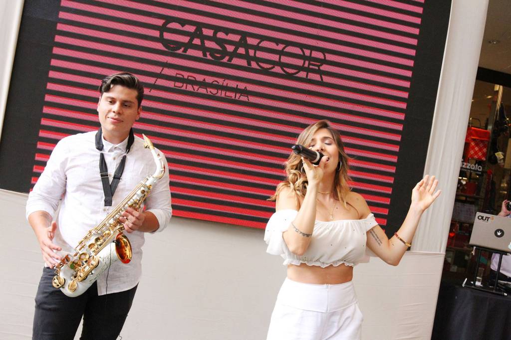 A-cantora-Babi-Ceresa-animou-os-convidados
