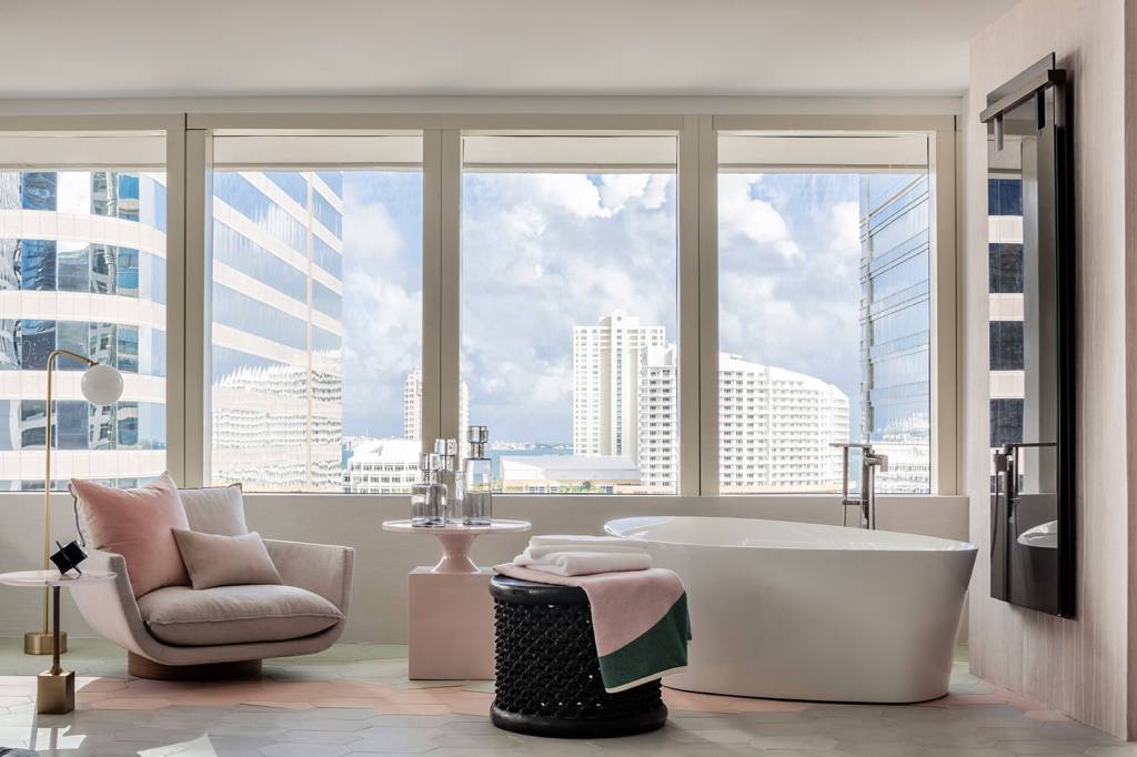 CASACOR_MIAMI_2018_125-HDR-Edit_FULL-RES