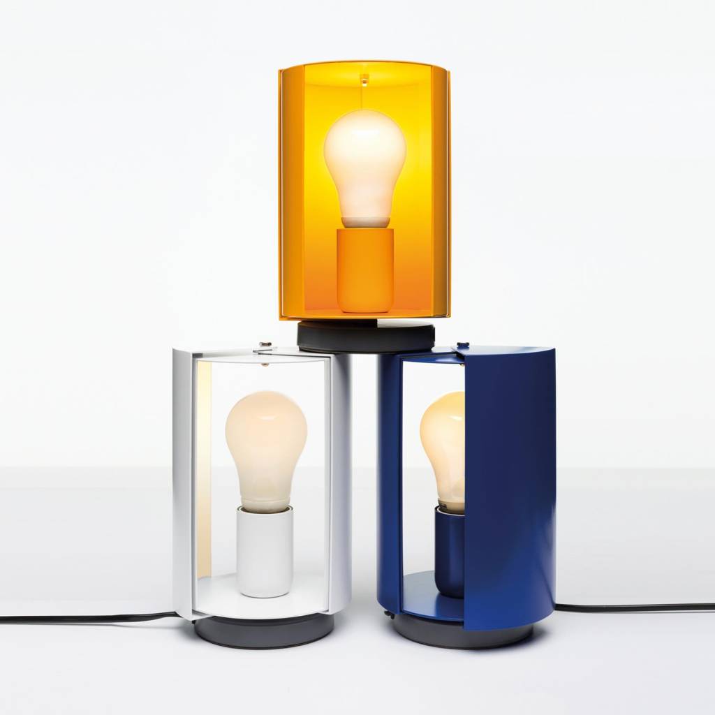 pivotante-a-poser-white-blue-orange-4