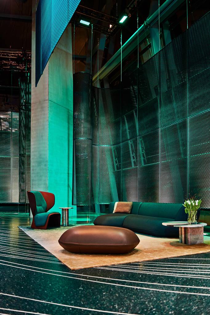 patricia-urquiola-bmw_dezeen_2364_col_24