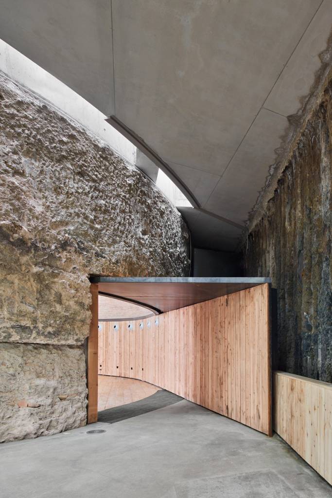 vilajuiga-aigues-luis-twose-two-bo-designboom-08